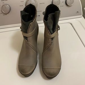 Sorel Boots